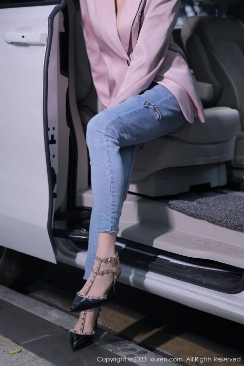 【XiuRen秀人網】20230303Vol6355玥兒玥er【55P】-XIUREN秀人网