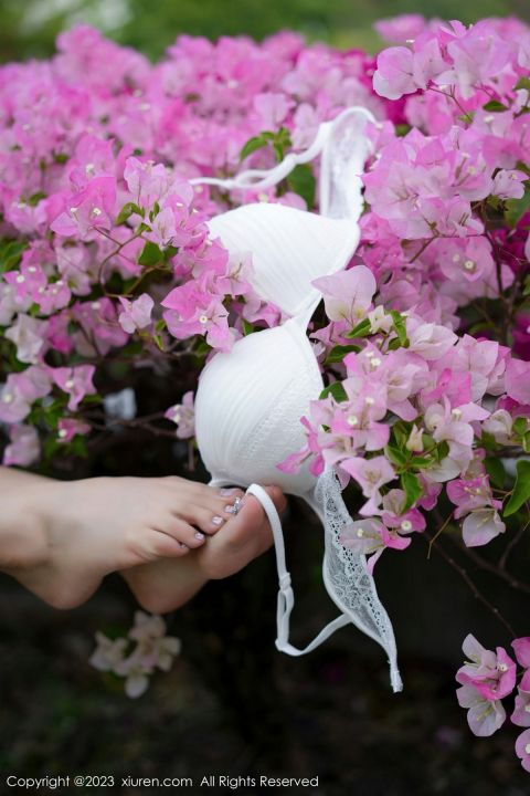 【XiuRen秀人網】20230303Vol6359laura阿姣【68P】-XIUREN秀人网