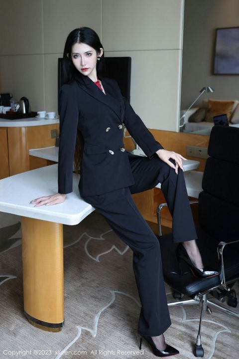 【XiuRen秀人網】20230313Vol6402依娜Yina【112P】-XIUREN秀人网