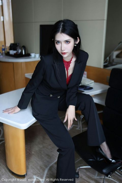 【XiuRen秀人網】20230313Vol6402依娜Yina【112P】-XIUREN秀人网