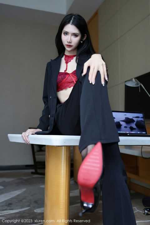 【XiuRen秀人網】20230313Vol6402依娜Yina【112P】-XIUREN秀人网