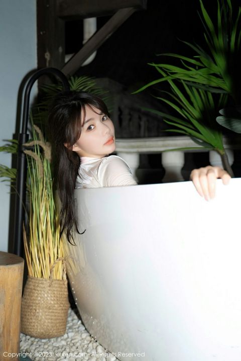 【XiuRen秀人網】20230329Vol6489婠婠麽【66P】-XIUREN秀人网