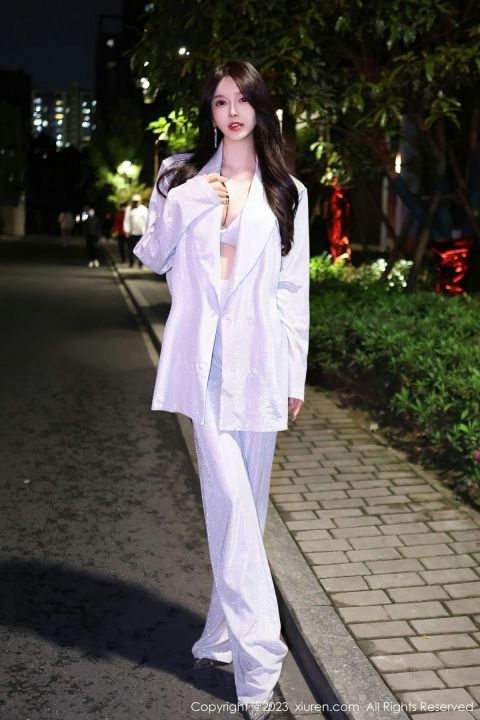 【XiuRen秀人網】20230420Vol6605玉兔miki【82P】-XIUREN秀人网