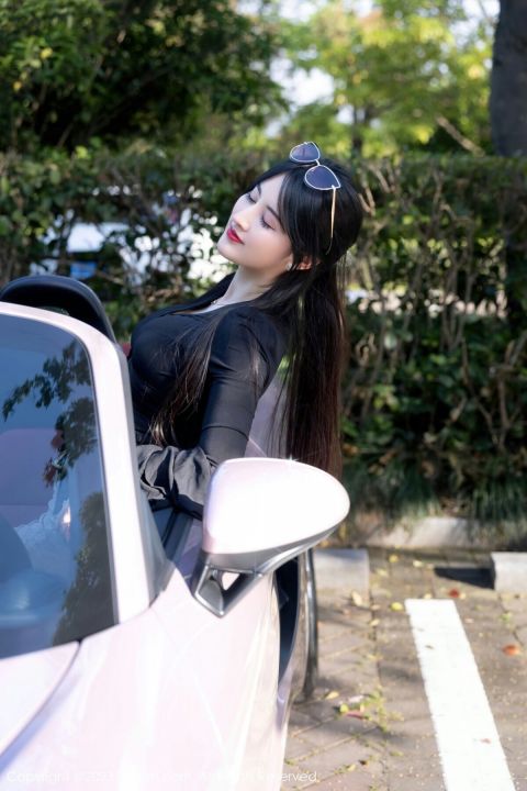 【XiuRen秀人網】20230505Vol6676詩詩kiki【82P】-XIUREN秀人网