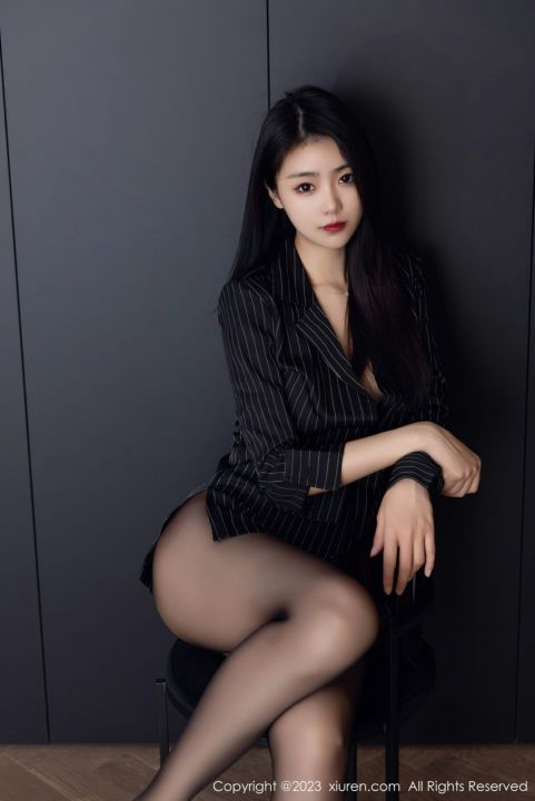 【XiuRen秀人網】20230505Vol6677可樂Vicky【77P】-XIUREN秀人网