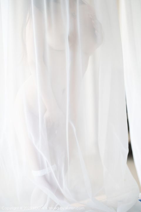 【YOUMI尤蜜荟】20230518Vol939laura阿姣【82P】-XIUREN秀人网