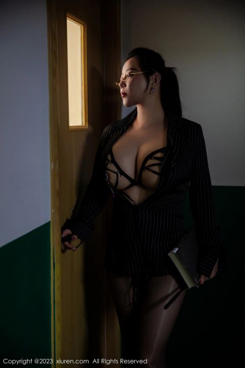 【XiuRen秀人網】20230530Vol6823王婉悠Queen【90P】-XIUREN秀人网