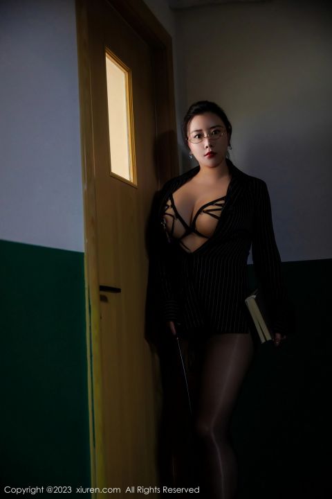 【XiuRen秀人網】20230530Vol6823王婉悠Queen【90P】-XIUREN秀人网