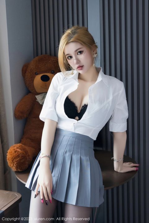 【XiuRen秀人網】20230601Vol6836楊可可coco【91P】-XIUREN秀人网