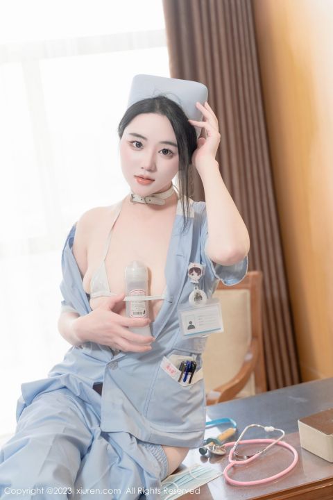 【XiuRen秀人網】20230607Vol6868汐汐愛吃草莓【62P】-XIUREN秀人网