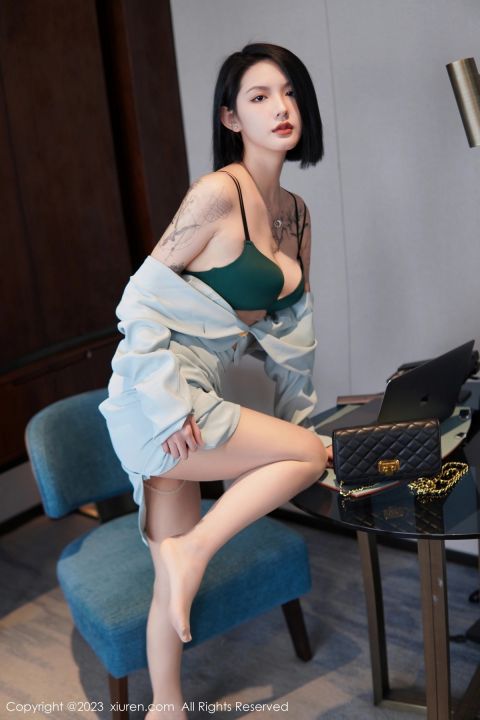 【XiuRen秀人網】20230609Vol6885喬一一【74P】-XIUREN秀人网