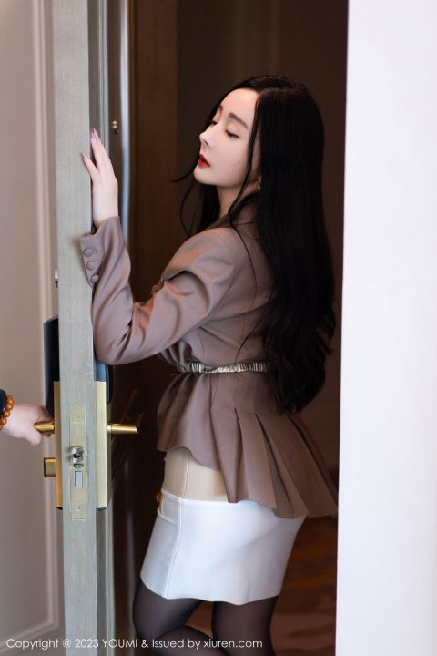 【YOUMI尤蜜荟】20230612Vol950允爾【73P】-XIUREN秀人网