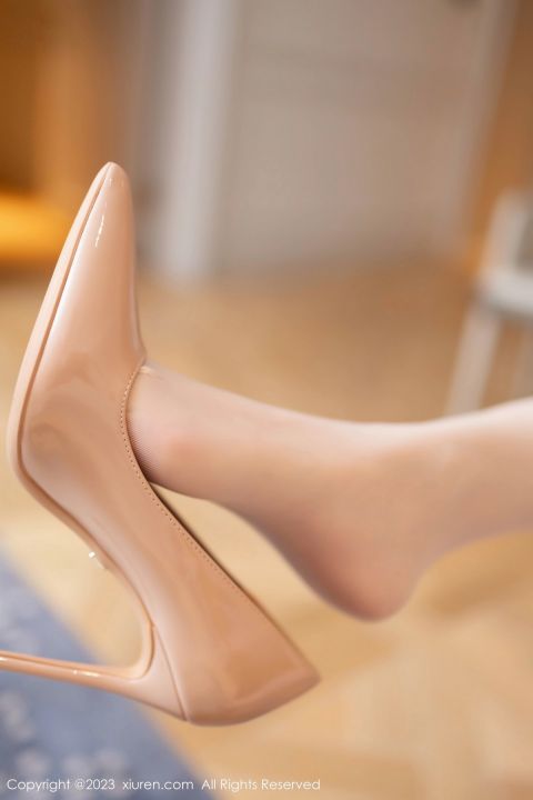 【XiuRen秀人網】20230801Vol7171楊晨晨Yome【81P】-XIUREN秀人网