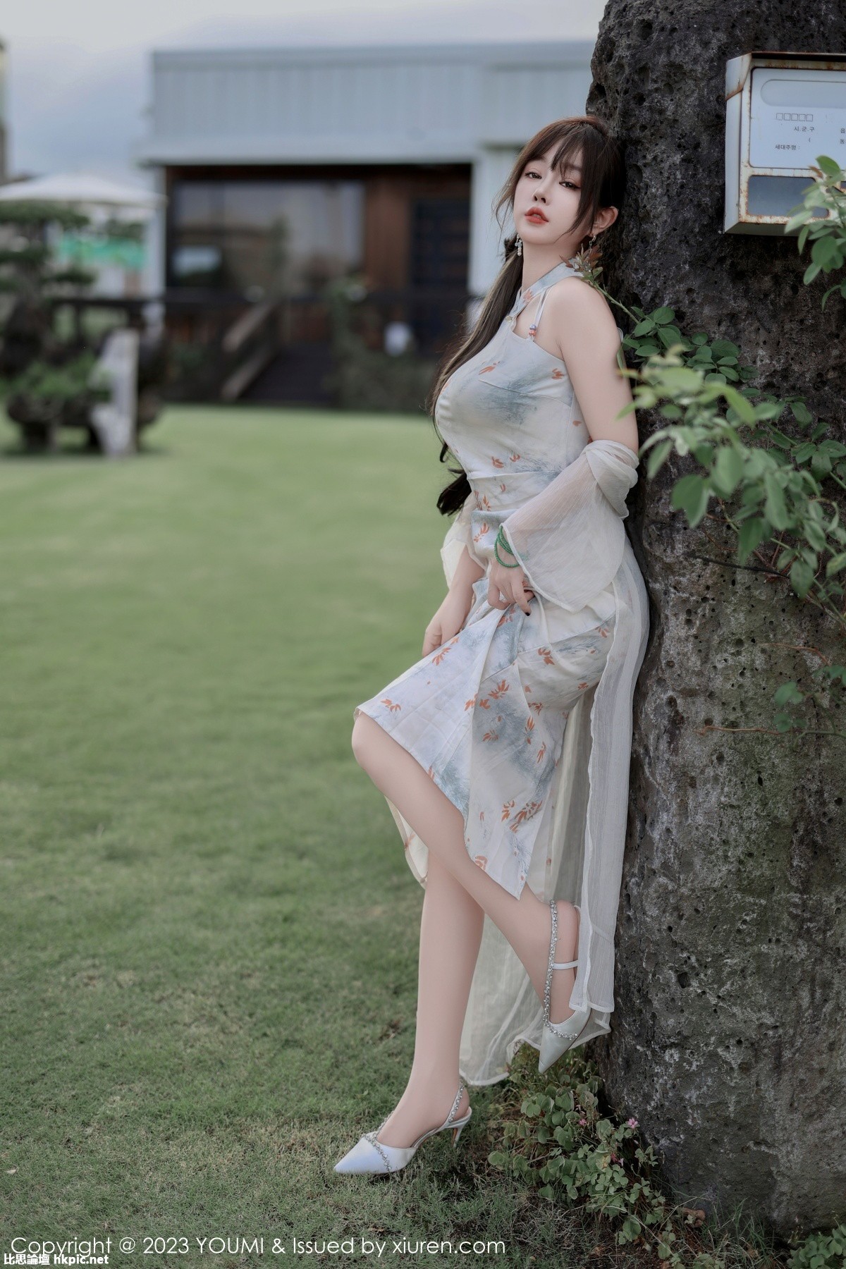 【YOUMI尤蜜荟】20230908Vol983王雨純【79P】-XIUREN秀人网