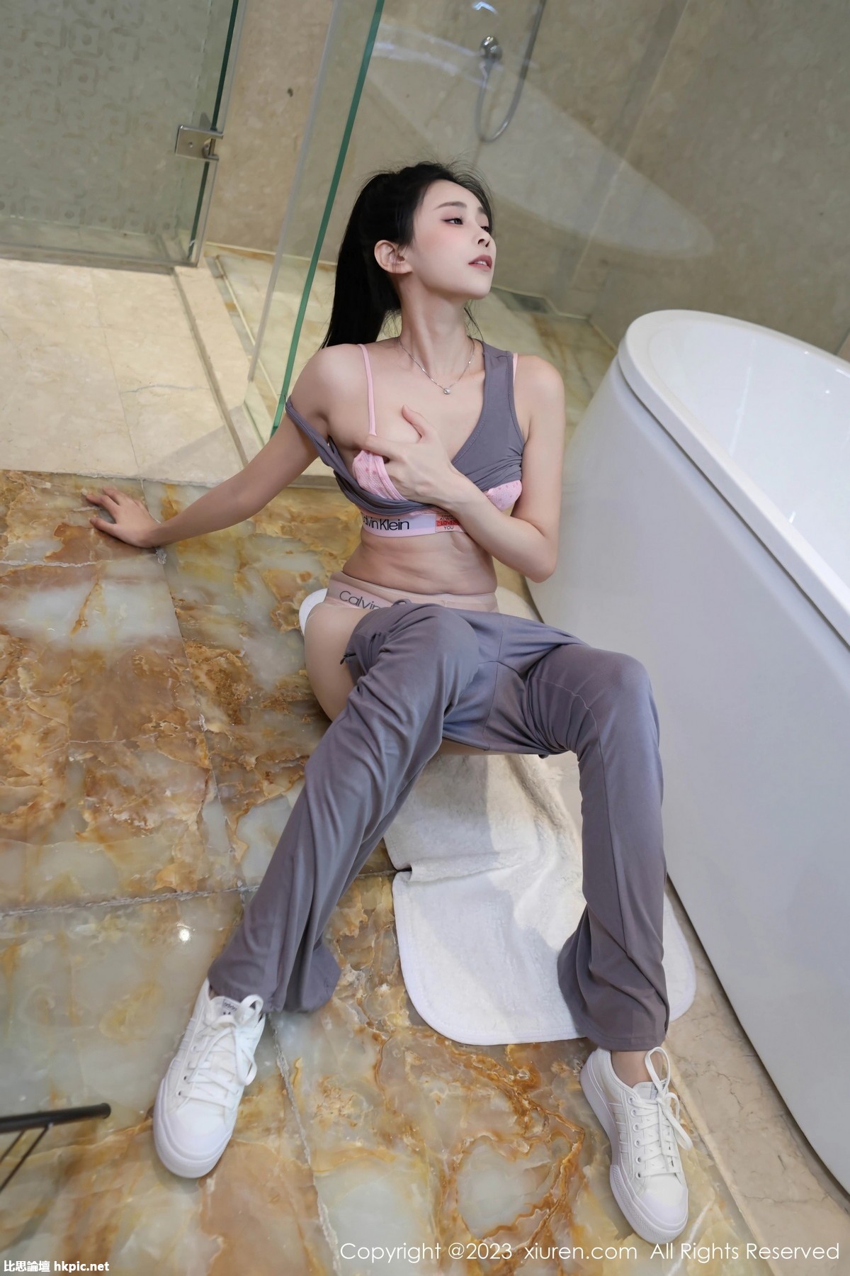 【XiuRen秀人網】20231016Vol7512草莓mm【71P】-XIUREN秀人网