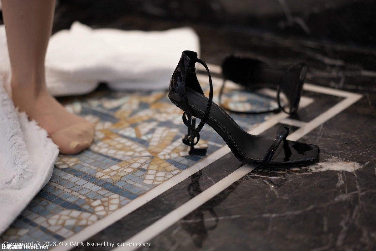 【YOUMI尤蜜荟】20231017Vol994周思喬Betty【77P】-XIUREN秀人网