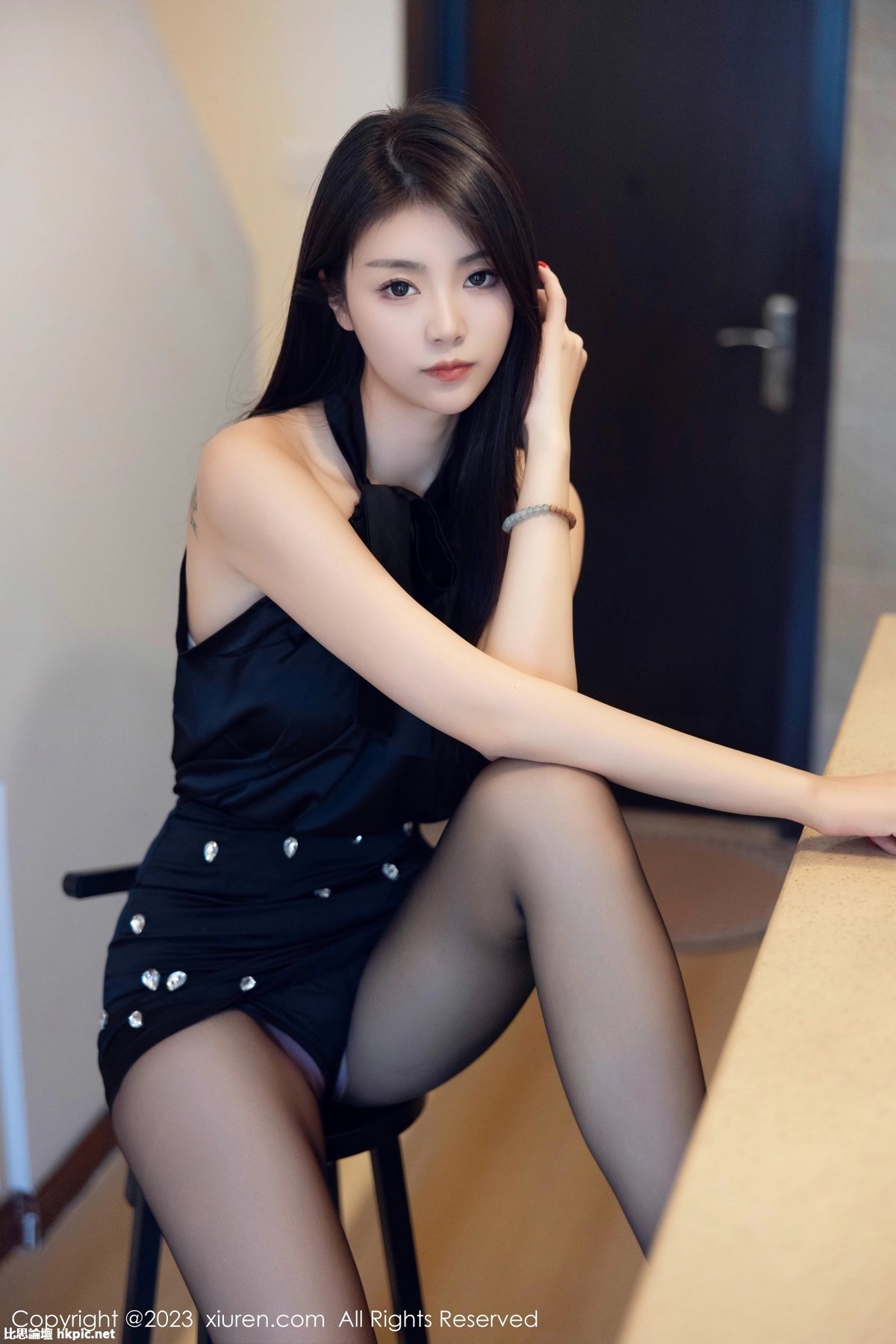 【XiuRen秀人網】20231019Vol7535可樂Vicky【82P】-XIUREN秀人网