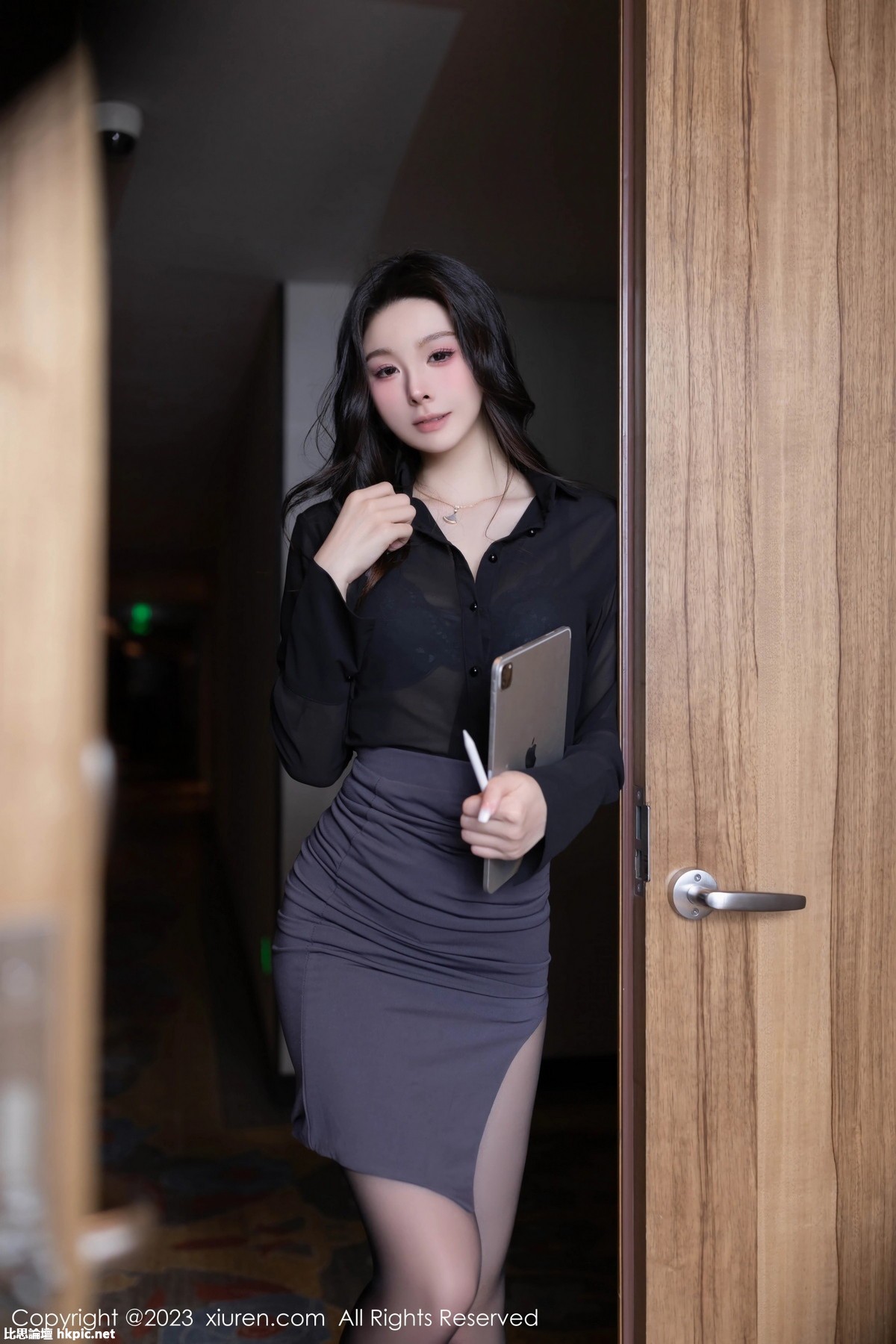 【XiuRen秀人網】20231020Vol7542小逗逗【78P】-XIUREN秀人网