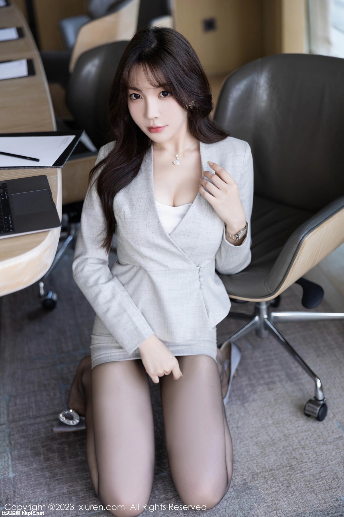 【XiuRen秀人網】20231027Vol7577徐莉芝Booty【102P】-XIUREN秀人网