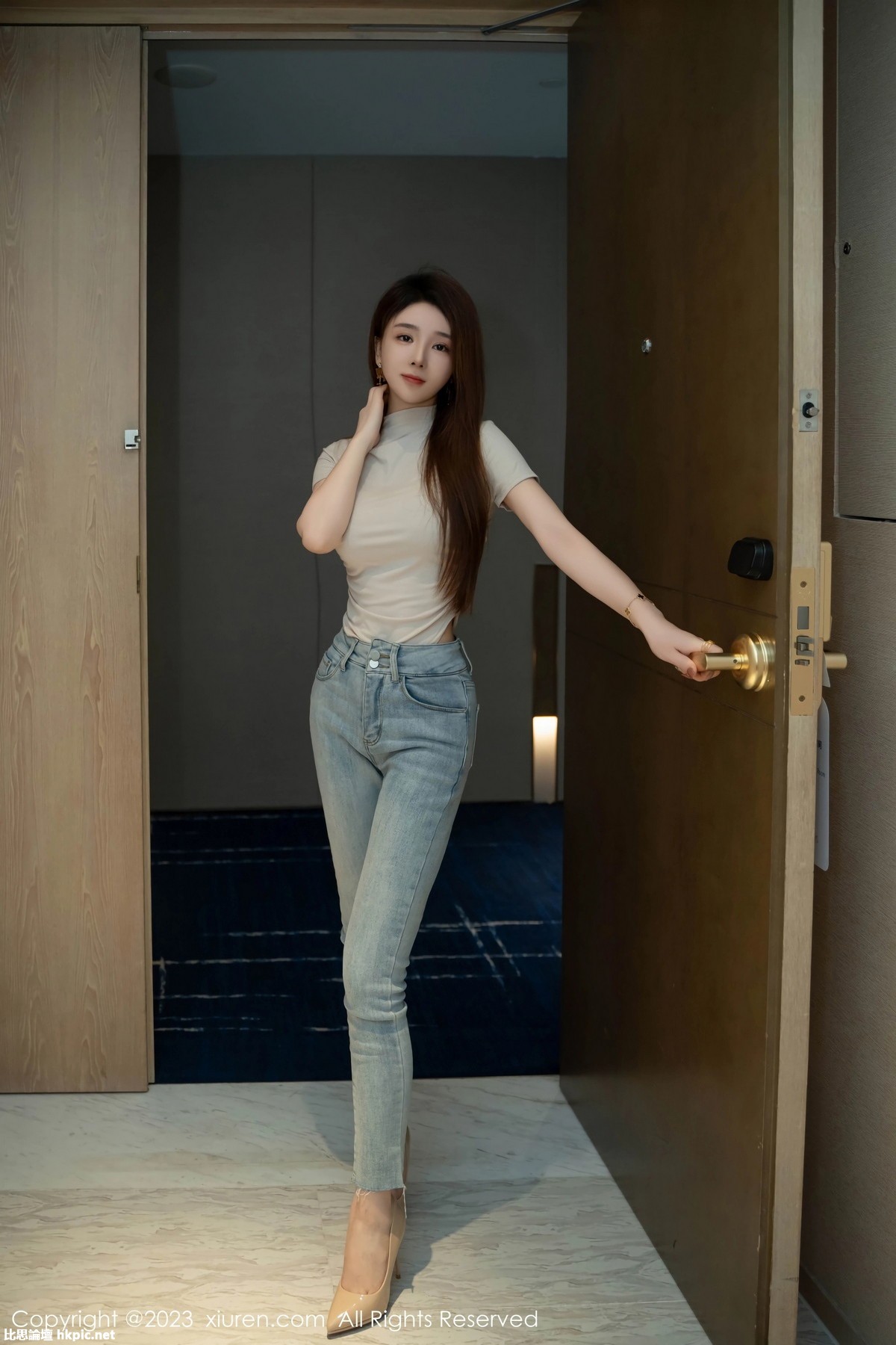 【XiuRen秀人網】20231031Vol7586雨兒baby【71P】-XIUREN秀人网