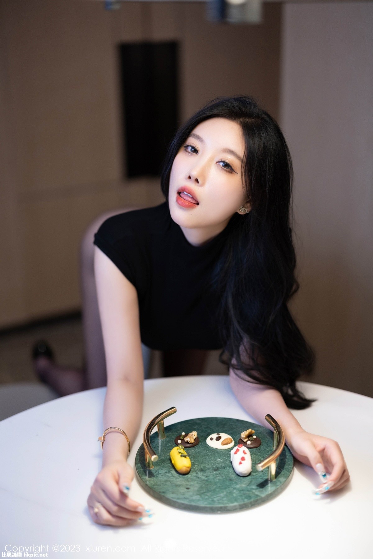 【XiuRen秀人網】20231107Vol7627楊晨晨Yome完整版無水印寫-XIUREN秀人网