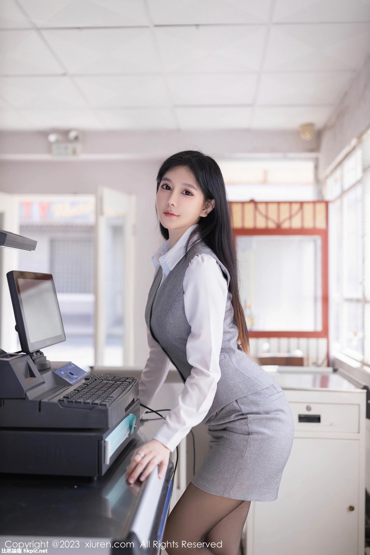 【XiuRen秀人網】20231117Vol7684怮怮【80P】-XIUREN秀人网