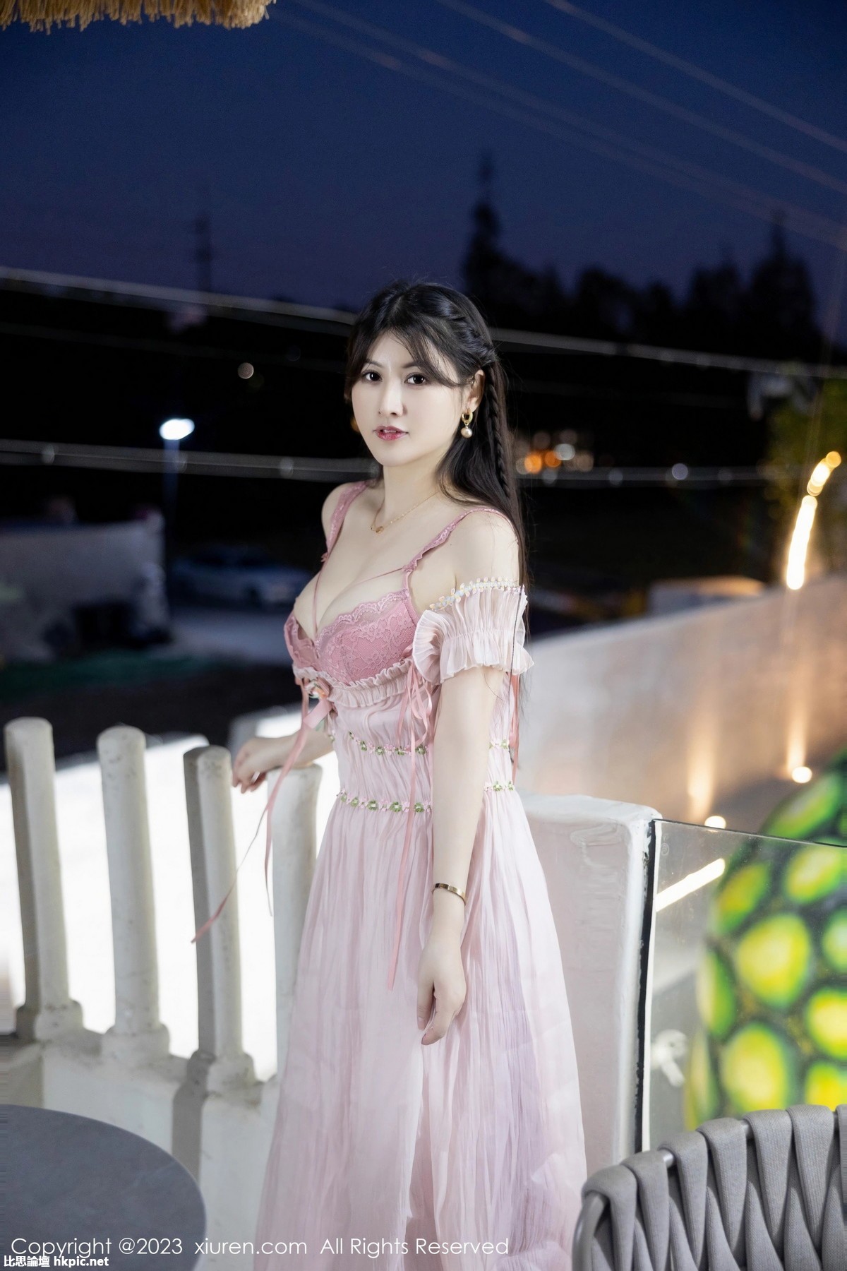 【XiuRen秀人網】20231115Vol7666詩詩kiki【82P】-XIUREN秀人网