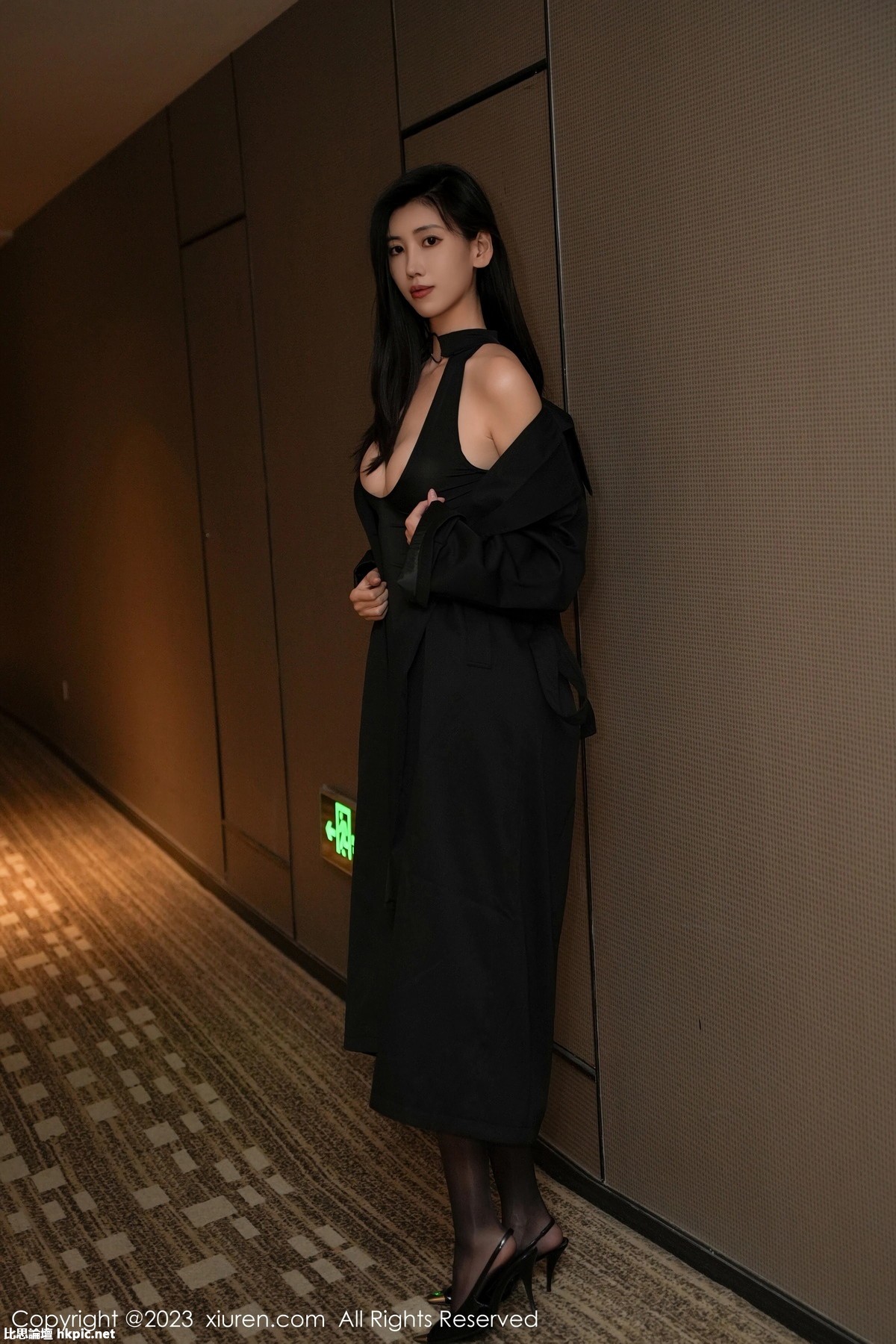 【XiuRen秀人網】20231122Vol7701章芃芃【81P】-XIUREN秀人网