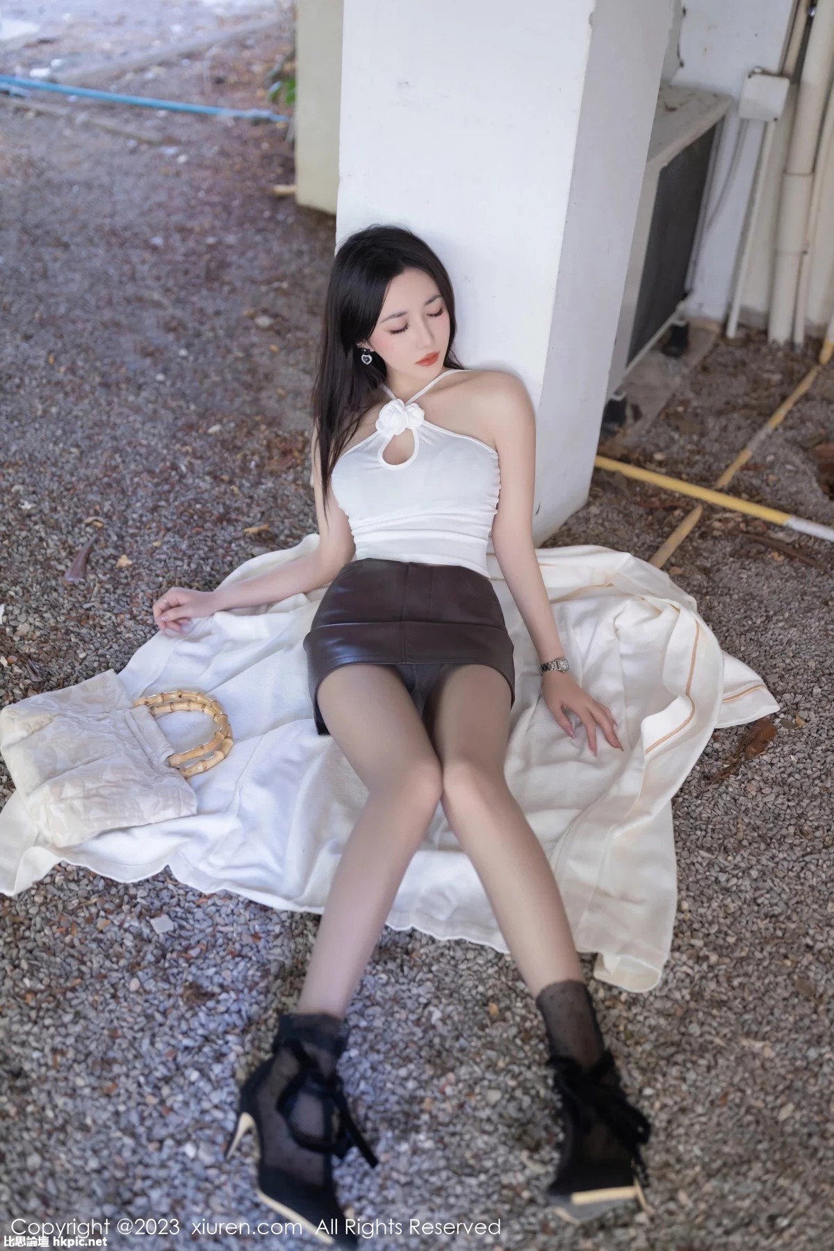 【XiuRen秀人網】20231229Vol7888魚子醬Fish【83P】-XIUREN秀人网