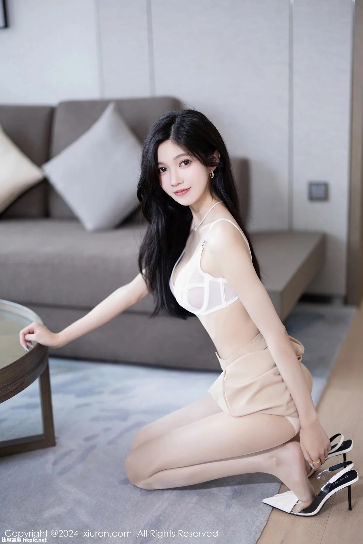 【XiuRen秀人網】20240103Vol7906程程程-完整版無水印寫真【82P】-XIUREN秀人网