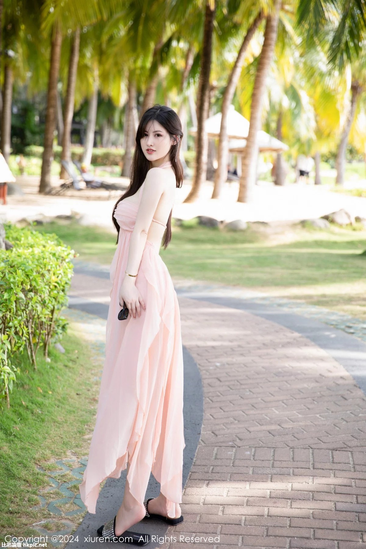 【XiuRen秀人網】20240111Vol7948詩詩kiki【91P】-XIUREN秀人网