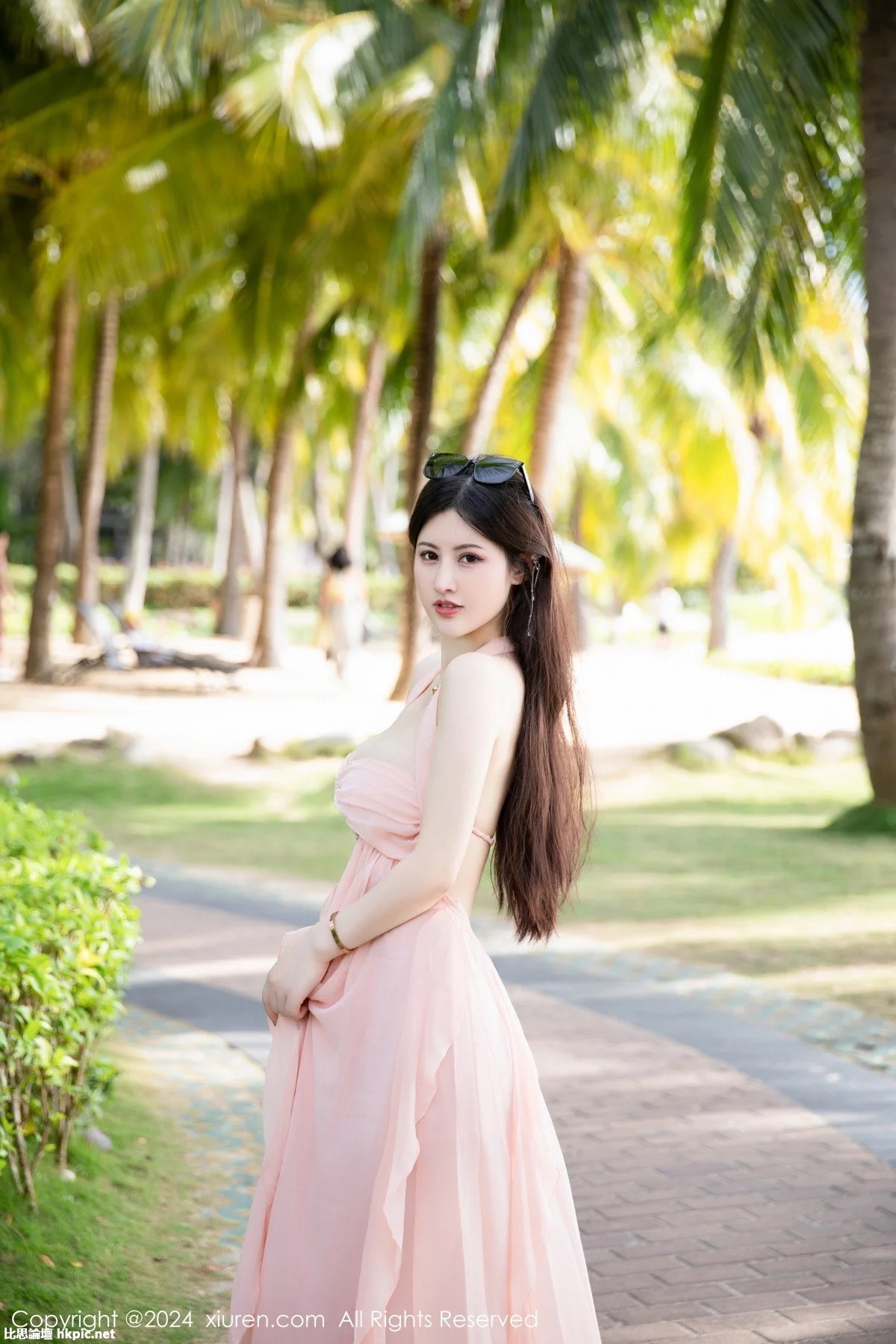 【XiuRen秀人網】20240111Vol7948詩詩kiki【91P】-XIUREN秀人网