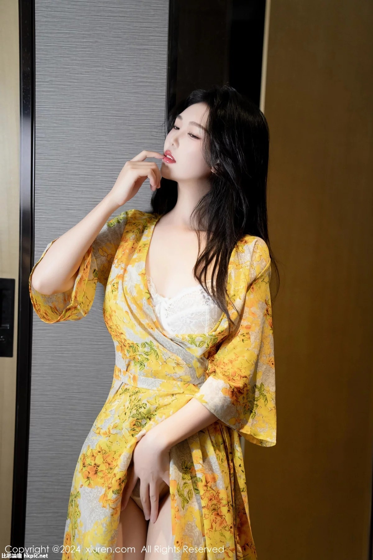 【XiuRen秀人網】20240118Vol7981利世【99P】-XIUREN秀人网