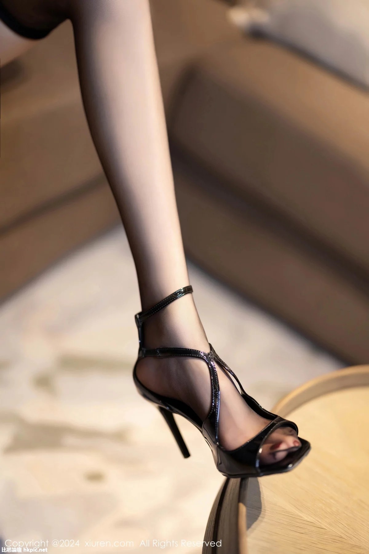 【XiuRen秀人網】20240118Vol7983程程程-完整版無水印寫真【81P】-XIUREN秀人网