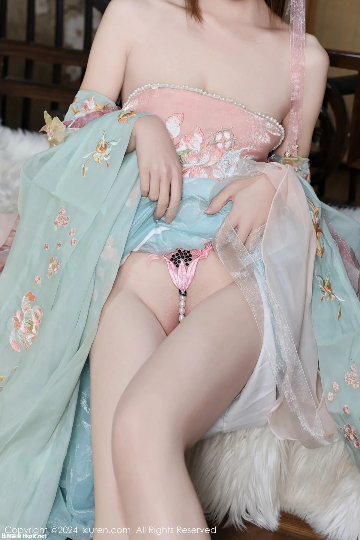 【XiuRen秀人網】20240119Vol7989金tiao【81P】-XIUREN秀人网