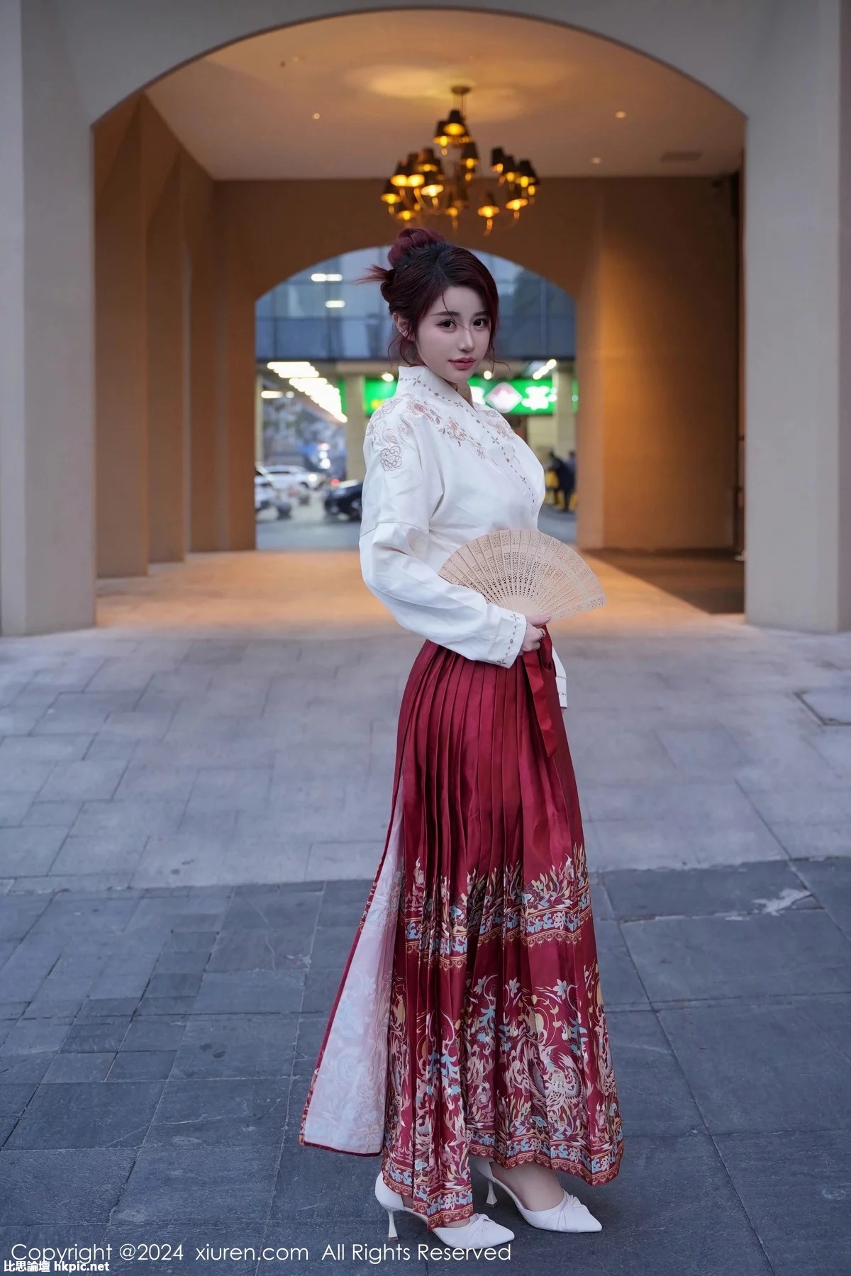 【XiuRen秀人網】20240119Vol7985美七Mia【70P】-XIUREN秀人网