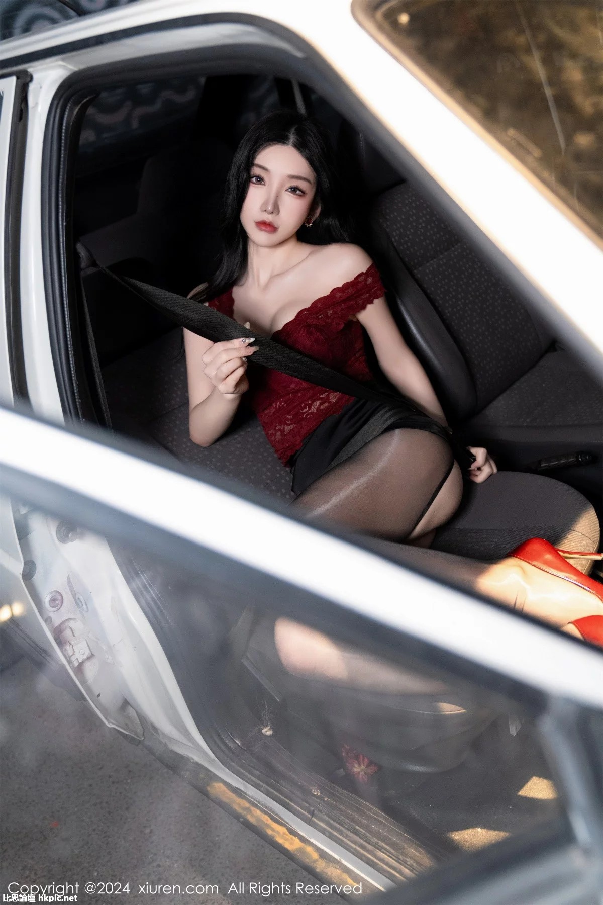 【XiuRen秀人網】20240119Vol7993周于希Sally【93P】-XIUREN秀人网