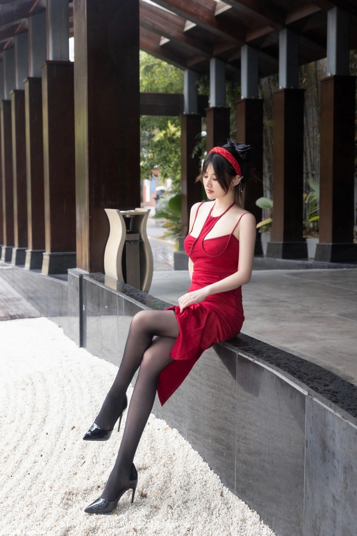 【XiuRen秀人網】20240206Vol8078詩詩kiki【78P】-XIUREN秀人网