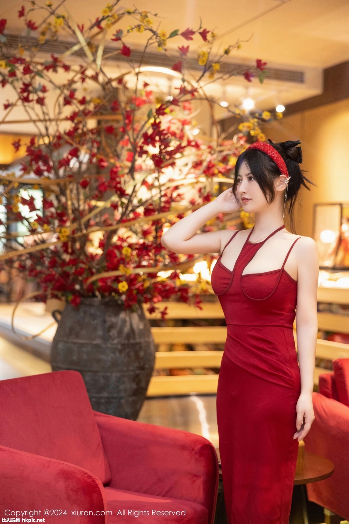 【XiuRen秀人網】20240206Vol8078詩詩kiki【78P】-XIUREN秀人网