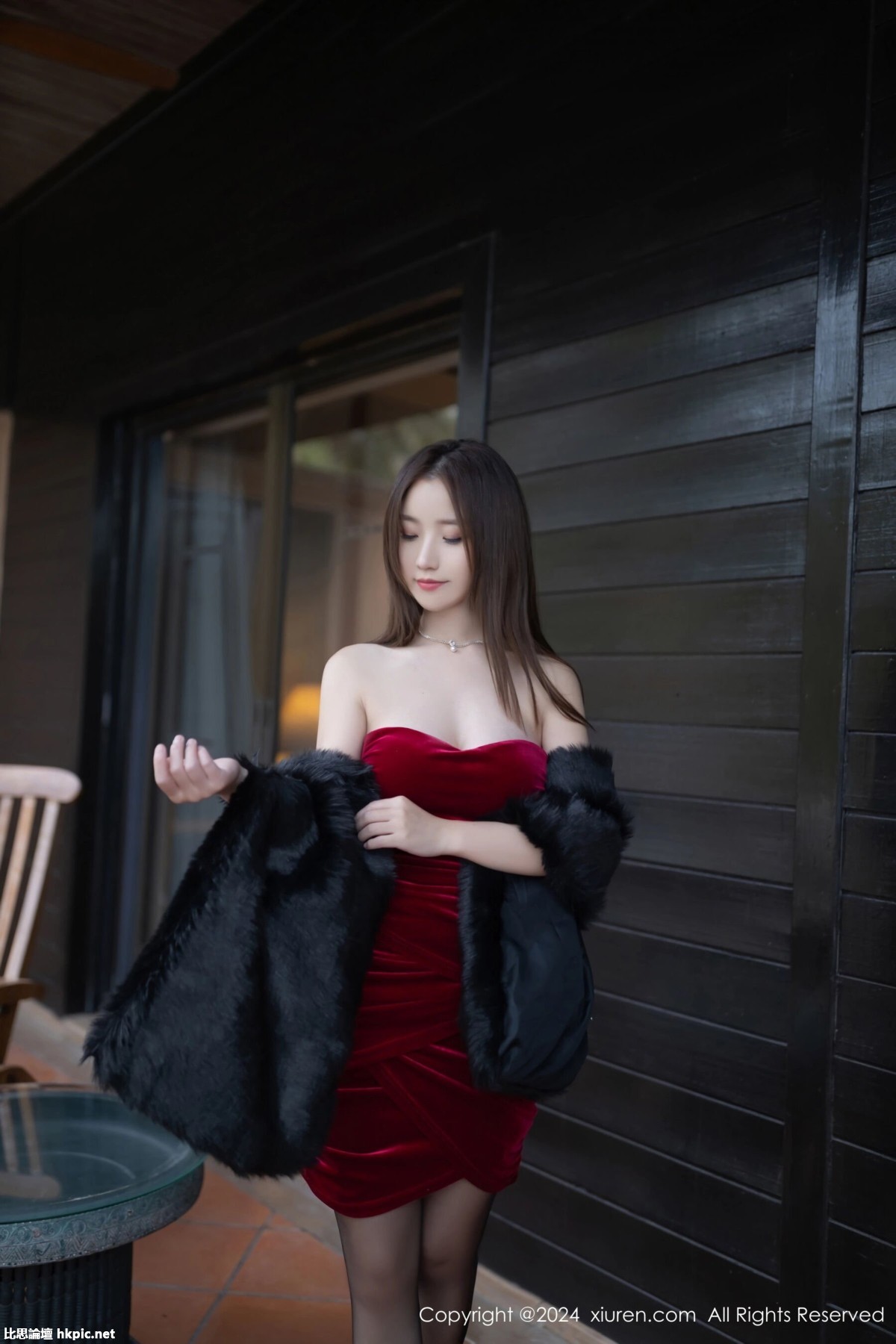 【XiuRen秀人網】20240206Vol8077杏子Yada【82P】-XIUREN秀人网