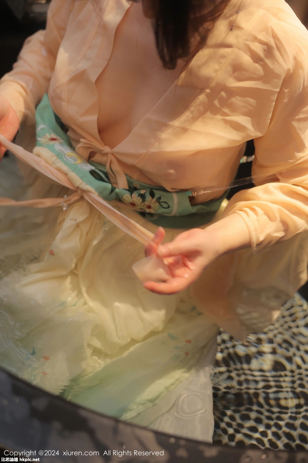 【XiuRen秀人網】20240222Vol8128詩詩kiki【82P】-XIUREN秀人网