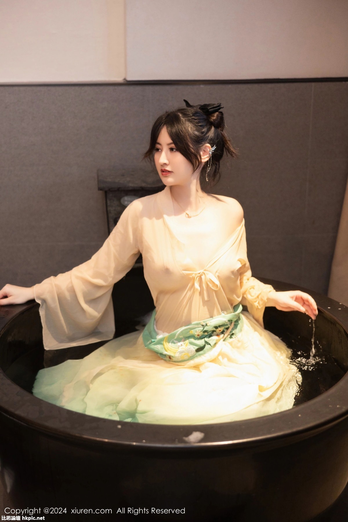 【XiuRen秀人網】20240222Vol8128詩詩kiki【82P】-XIUREN秀人网