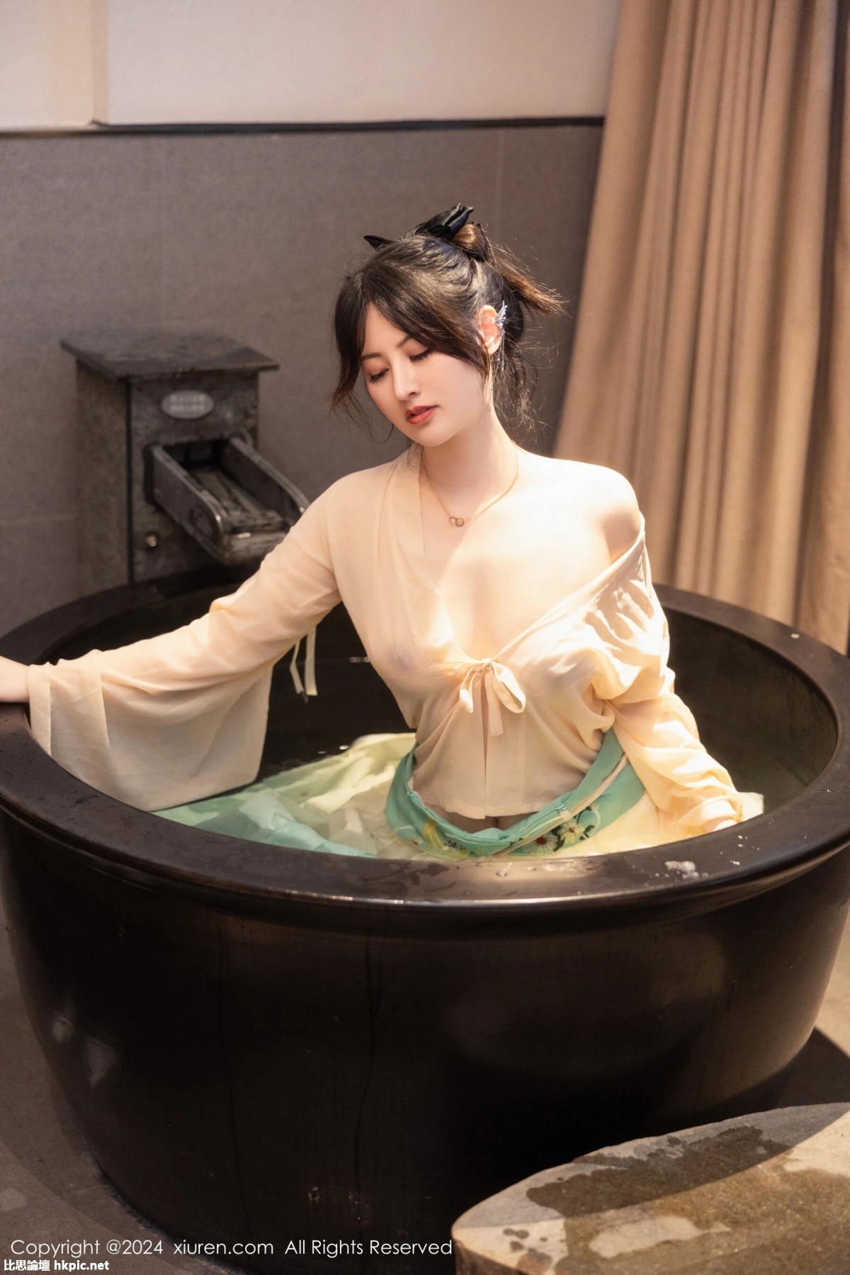 【XiuRen秀人網】20240222Vol8128詩詩kiki【82P】-XIUREN秀人网