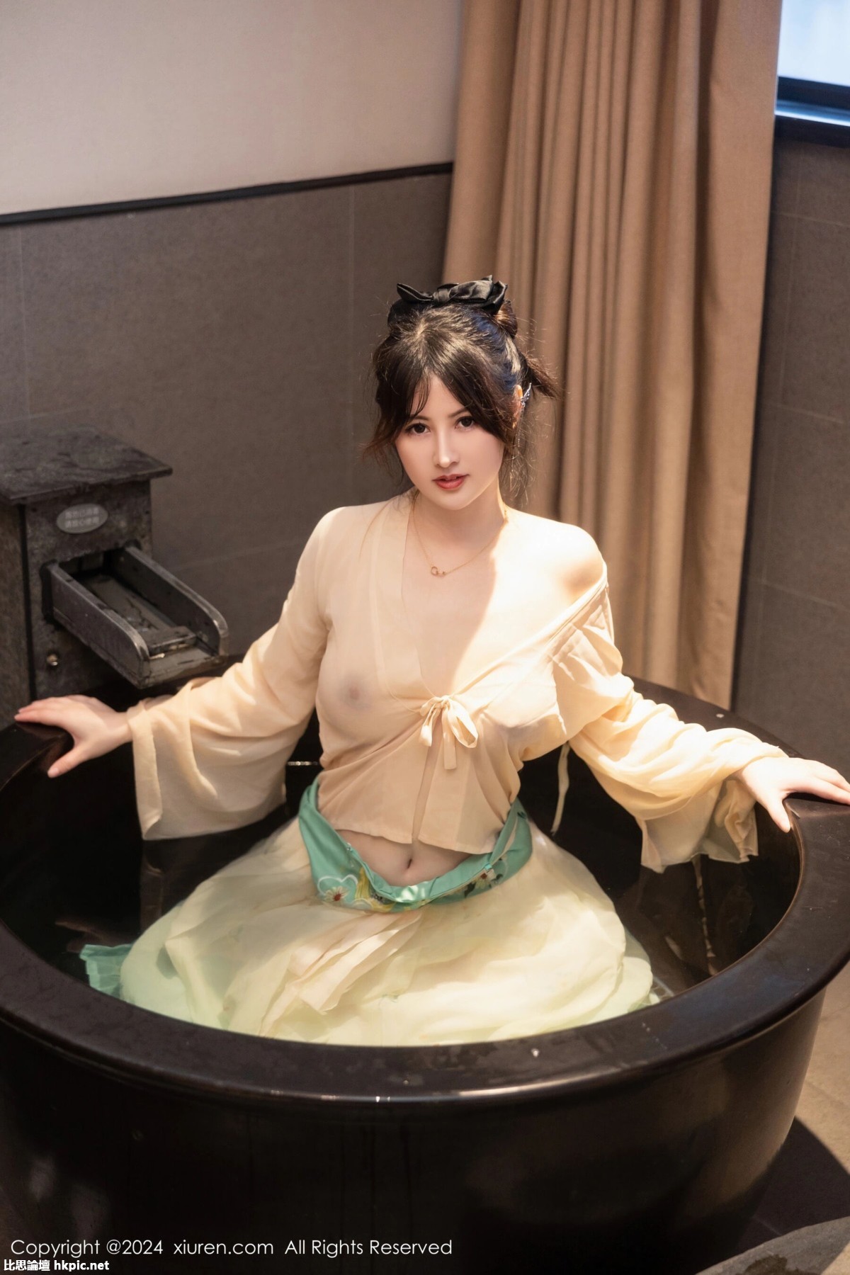 【XiuRen秀人網】20240222Vol8128詩詩kiki【82P】-XIUREN秀人网