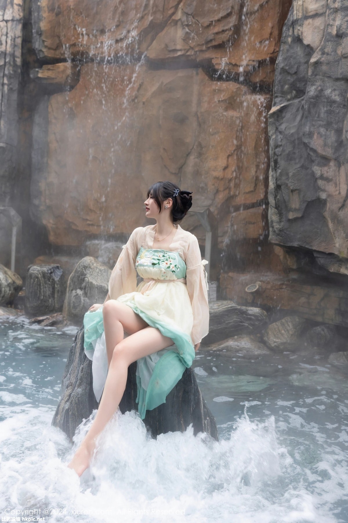 【XiuRen秀人網】20240222Vol8128詩詩kiki【82P】-XIUREN秀人网