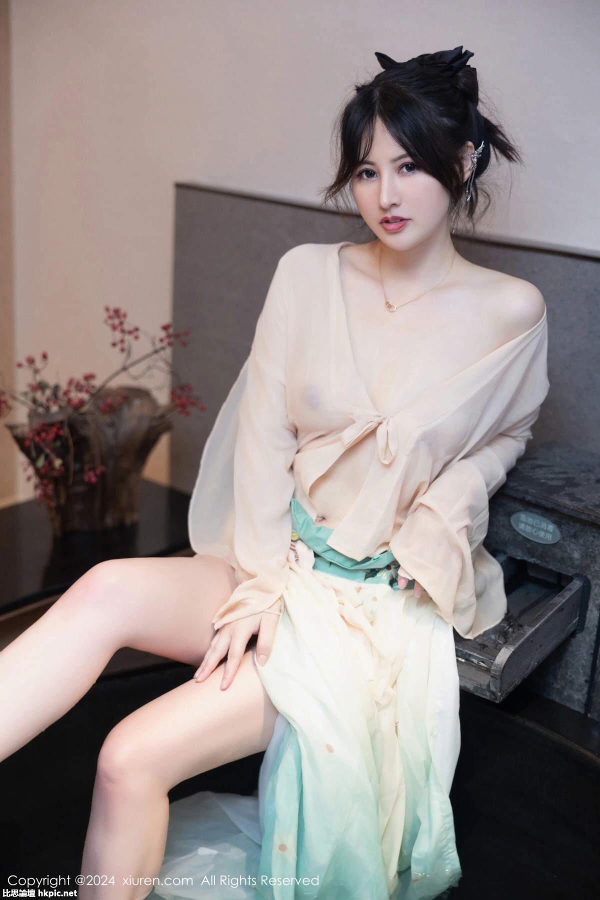 【XiuRen秀人網】20240222Vol8128詩詩kiki【82P】-XIUREN秀人网