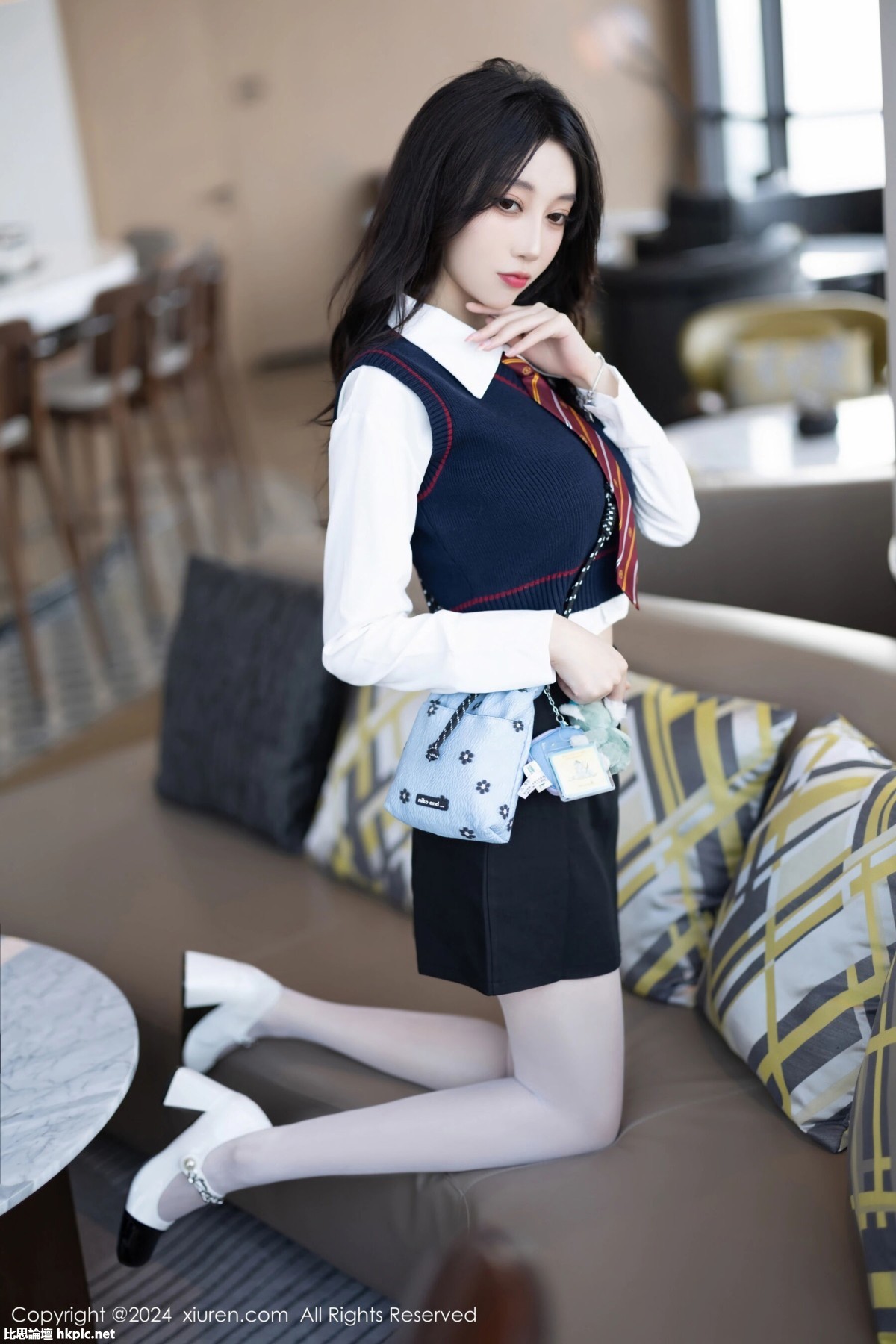 【XiuRen秀人網】20240318Vol8247玥兒玥【82P】-XIUREN秀人网