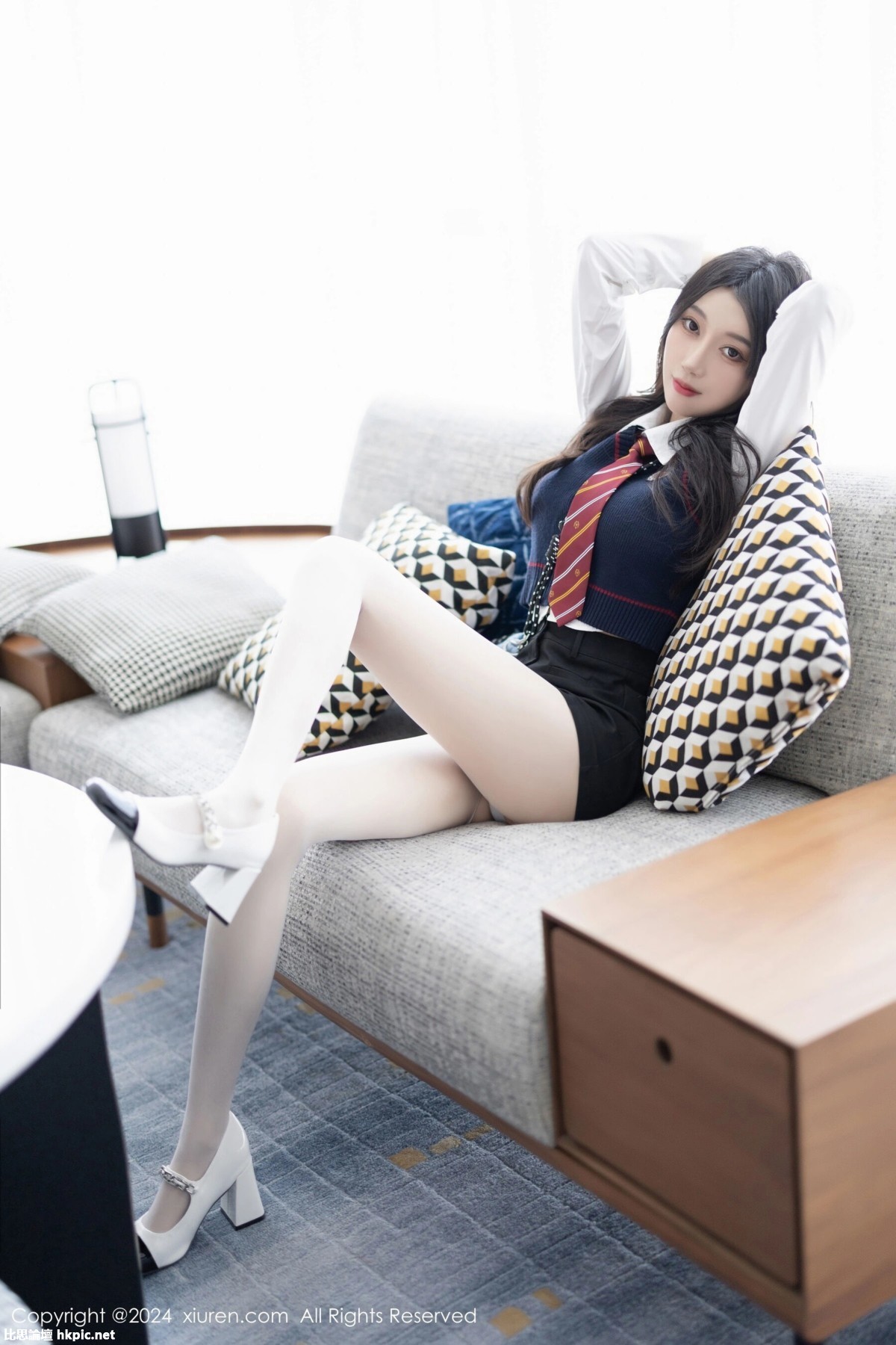 【XiuRen秀人網】20240318Vol8247玥兒玥【82P】-XIUREN秀人网