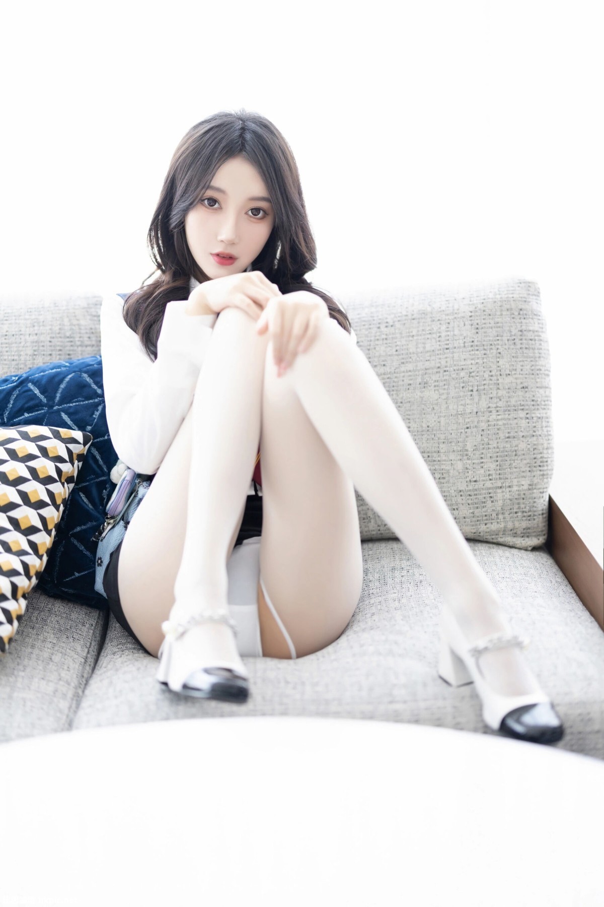 【XiuRen秀人網】20240318Vol8247玥兒玥【82P】-XIUREN秀人网