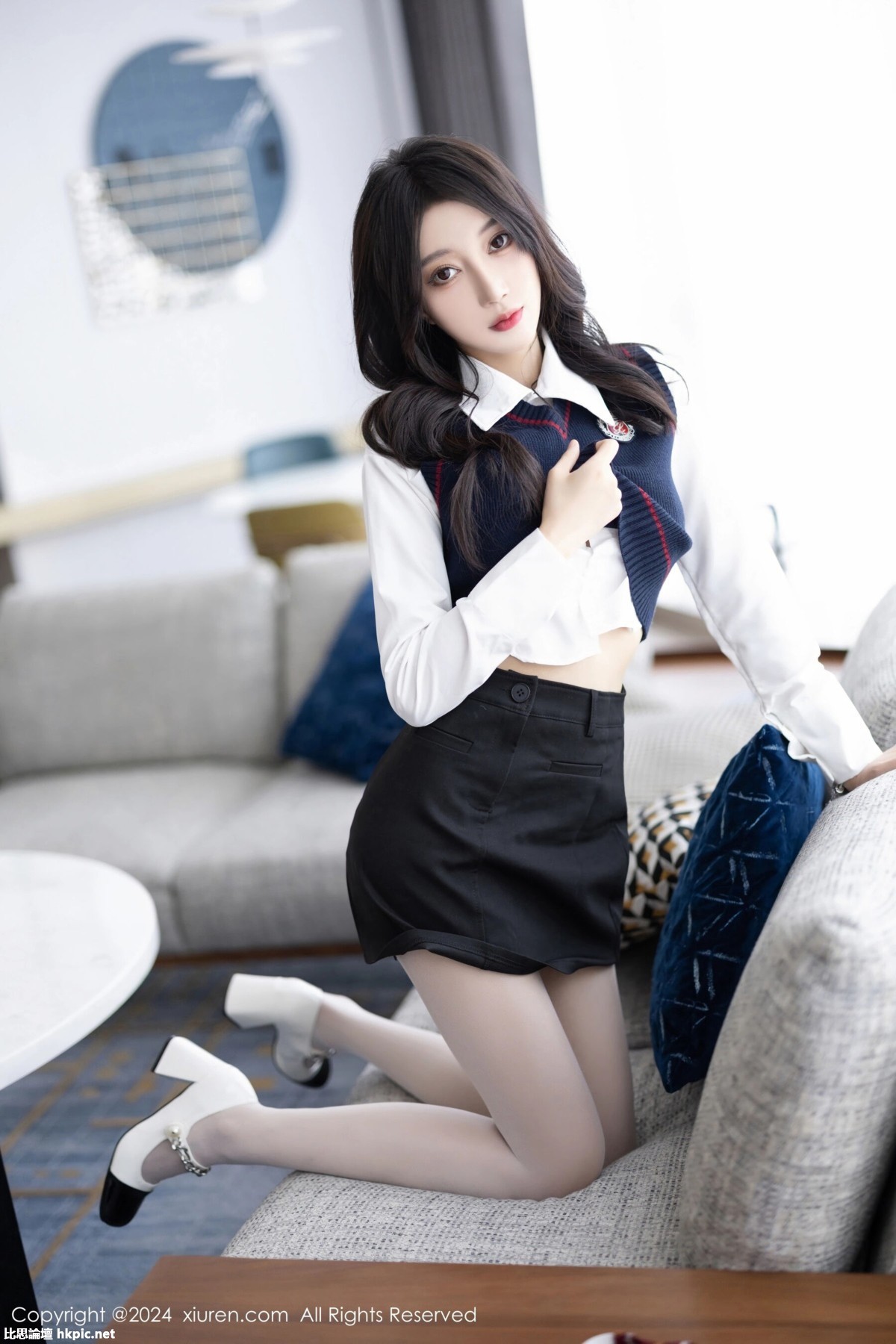 【XiuRen秀人網】20240318Vol8247玥兒玥【82P】-XIUREN秀人网